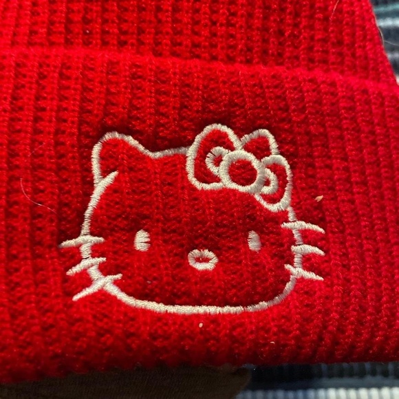 Hot Topic Hello Kitty Sanrio Beanie Red - Picture 3 of 4